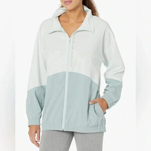 NWT Under Armour Oversized Jacket Size Small